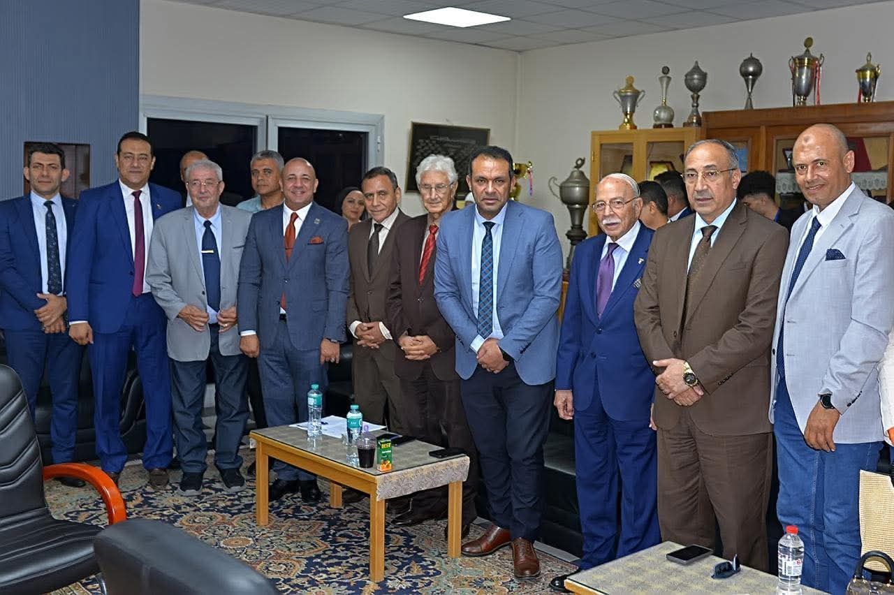 74a8aae417.jpg