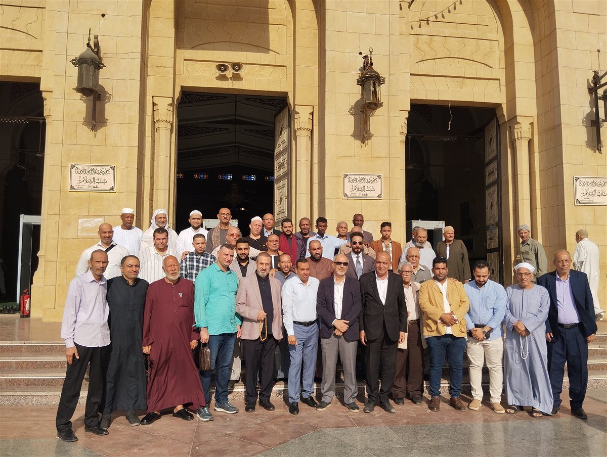 شيوخ الصوفية يزورون مسجد وضريح القطب الدسوقي