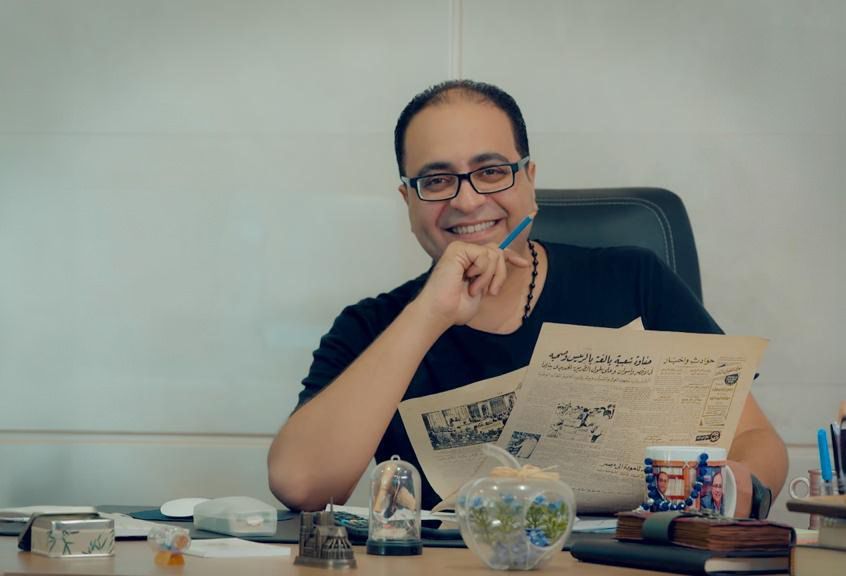 الكاتب شريف سعيد