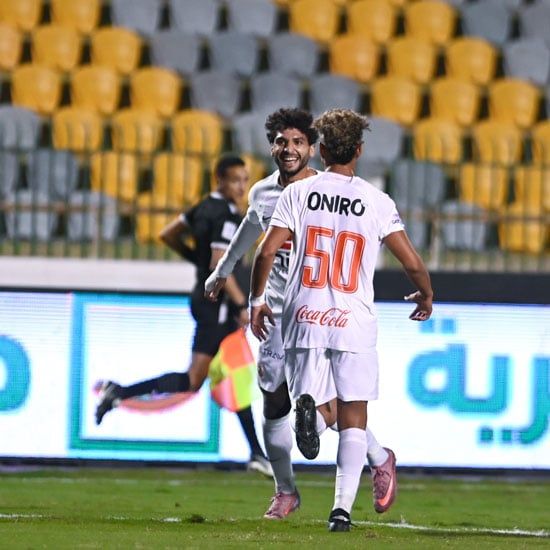احتفال لاعبى الزمالك بهدف عمر ناصر احتفال لاعبى الزمالك بهدف عمر ناصر