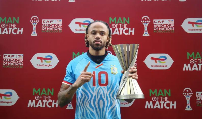 ثيو بونجوندا لاعب الكونغو الديمقراطية