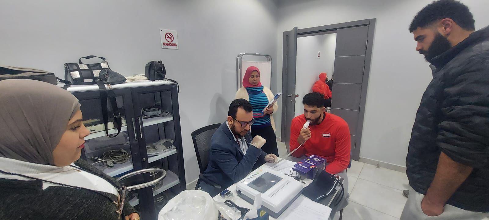 فحوصات طبية للاعبي منتخب اليد