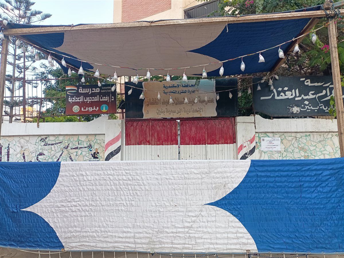 جانب من اللجان