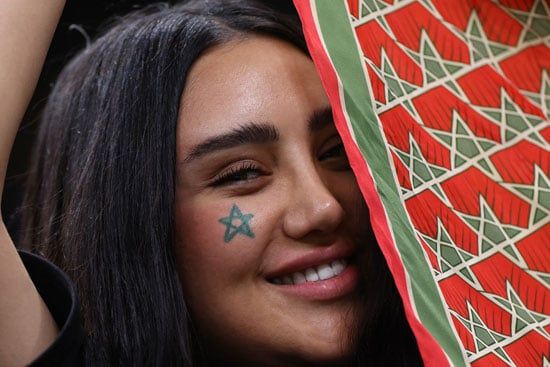 فتاة من جمهور المغرب