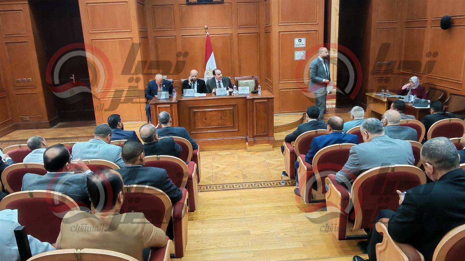 إسكان الشيوخ تناقش 6 اقتراحات برغبة لرفع كفاءة الطرق واستكمالها وتوقف بعض القطارات
