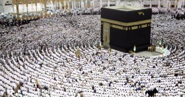 السعودية توقف تعاقدات 1,800 وكالة سفر خارجية عاملة في مجال العمرة