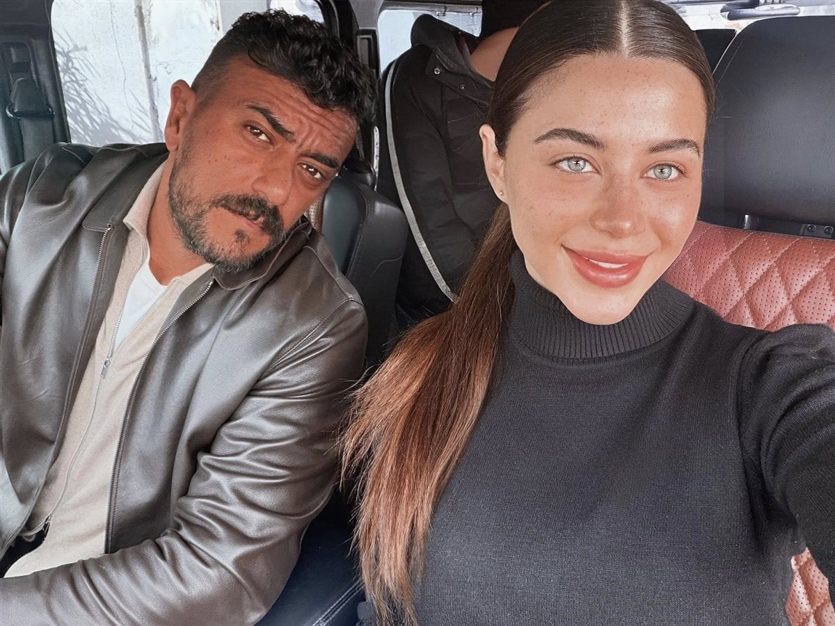صور جديدة من كواليس مسلسل "علي كلاي" تجمع أحمد العوضي ويارا السكري