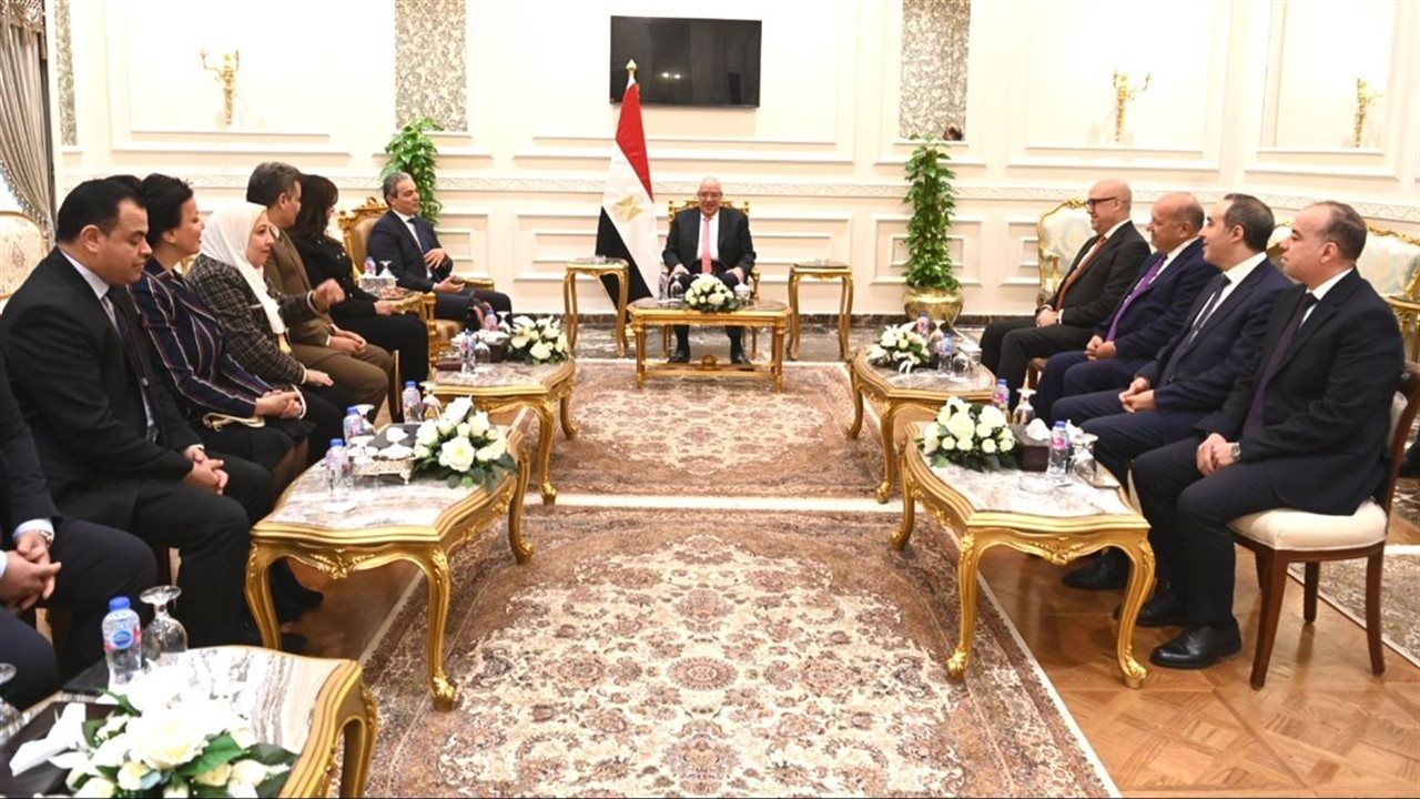 رئيس مجلس النواب يستقبل نقيب الإعلاميين في العاصمة الجديدة