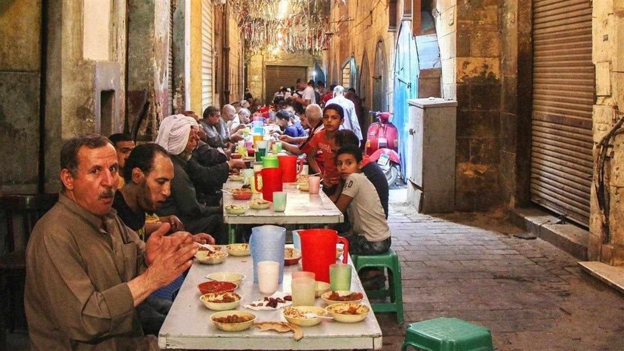 محافظة القاهرة تحدد ضوابط إقامة موائد الرحمن فى رمضان