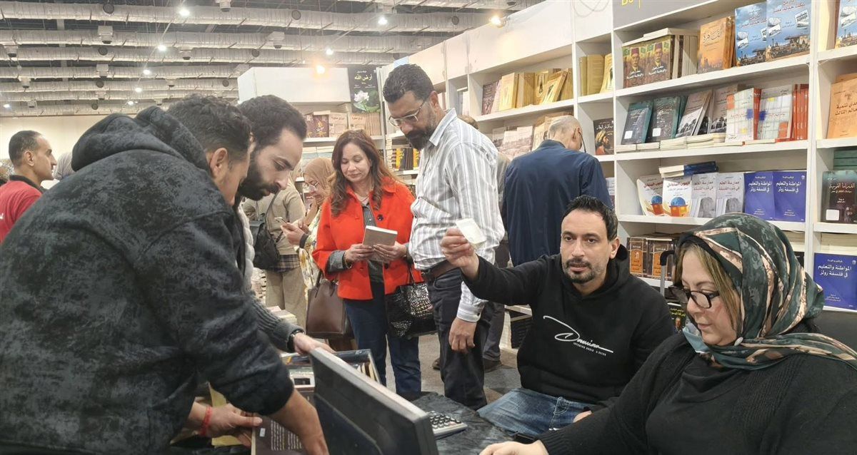 فرصة ذهبية للقرّاء.. خصم 50٪ من المركز القومي للترجمة في معرض الكتاب