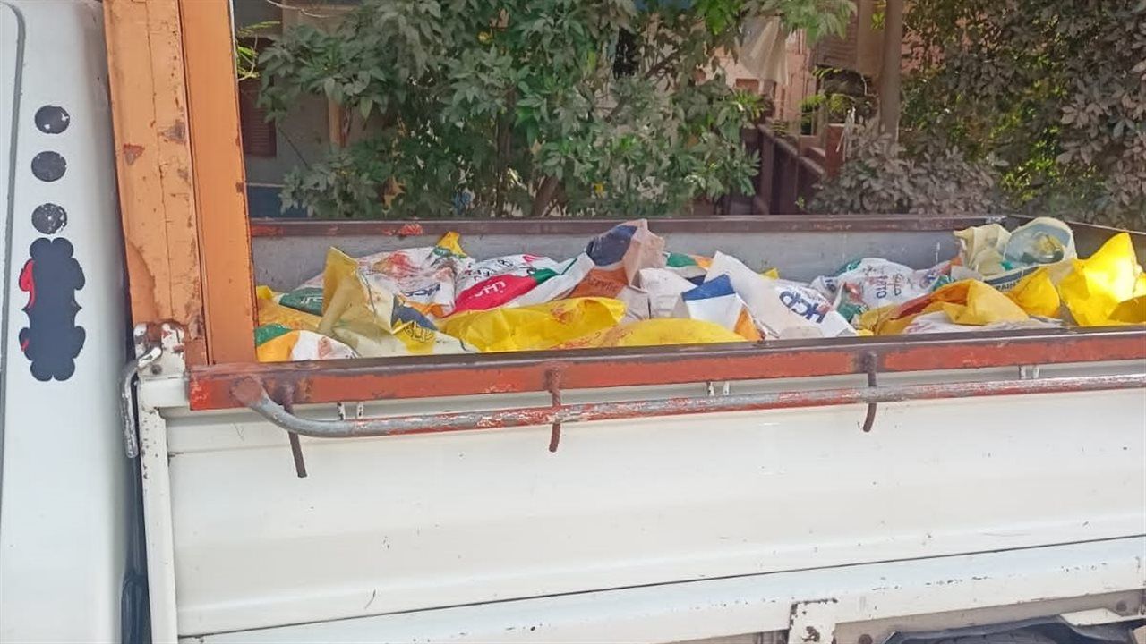 الغربية: ضبط طن ونصف دهانات منتهية الصلاحية ومخالفات بالمخابز والأسواق ببسيون