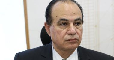 أحمد مجاهد ينفى منع كتاب لأيمن منصور ندا من المشاركة فى معرض الكتاب