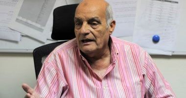 أشهر إفيهات المعلق الرياضى محمود بكر فى ذكرى رحيله اليوم