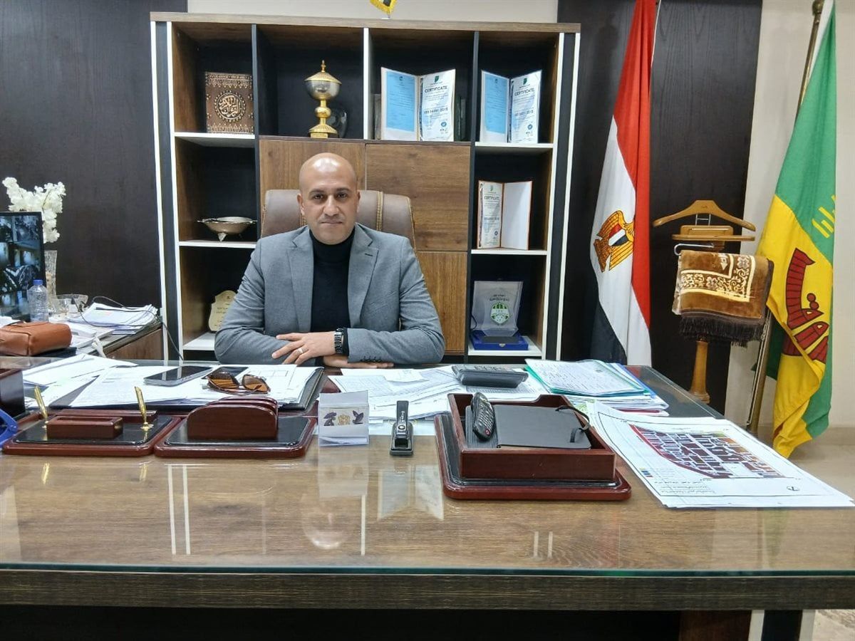 أول تحرك ميداني لرئيس جهاز الشروق وهيئة المجتمعات لمتابعة خطة رفع كفاءة الزراعة والنظافة