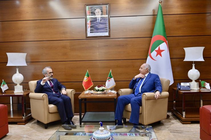 عطاف يستقبل نظيره البرتغالي