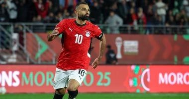 السعودية تفتح ملف التعاقد مع محمد صلاح بعد صفقة كريم بنزيما