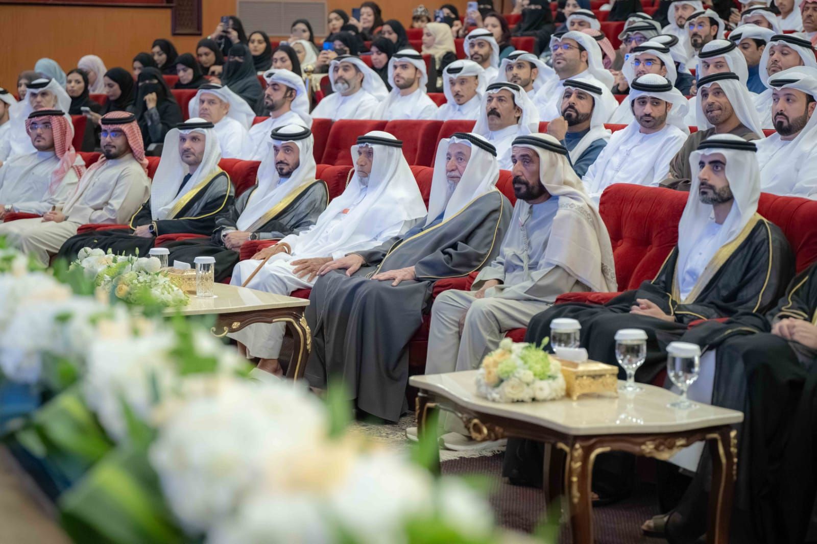 حاكم الشارقة يشهد انطلاق فعاليات مهرجان الشارقة للشعر النبطى