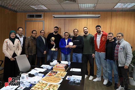 لحظة تكريم منتخب كرة اليد فى اليوم السابع