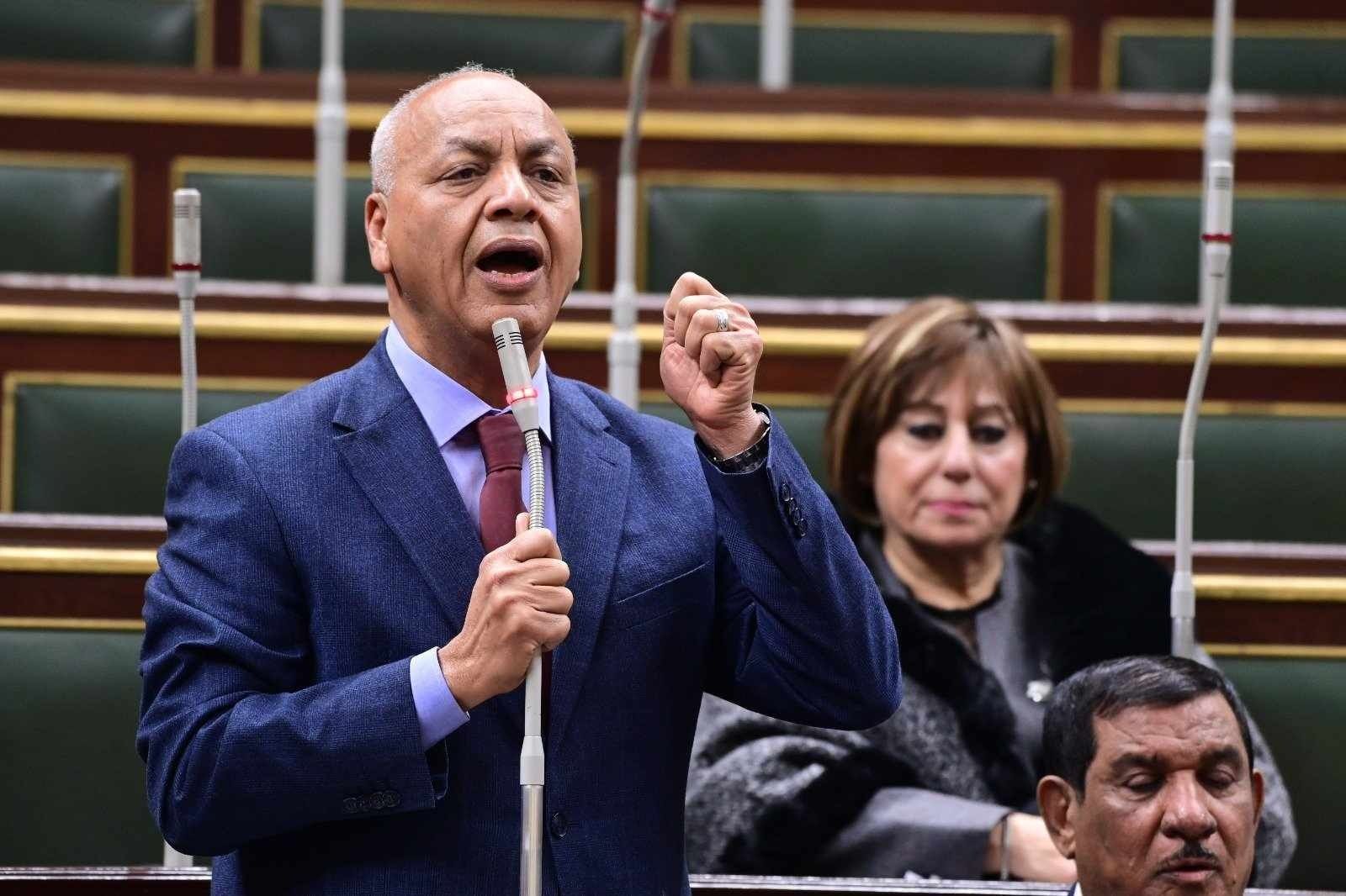 مصطفى بكري يوافق على منحة أوروبية بقيمة 75 مليون يورو ويطالب الحكومة بالاهتمام بعشوائيات الصعيد