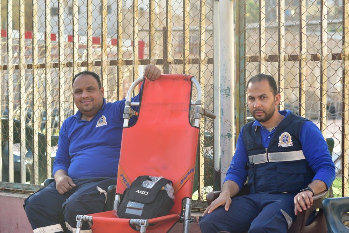 موظفو الاسعاف (3)