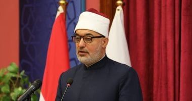 مفتي الجمهورية يهنئ وزير الثقافة بنجاح معرض القاهرة الدولي للكتاب