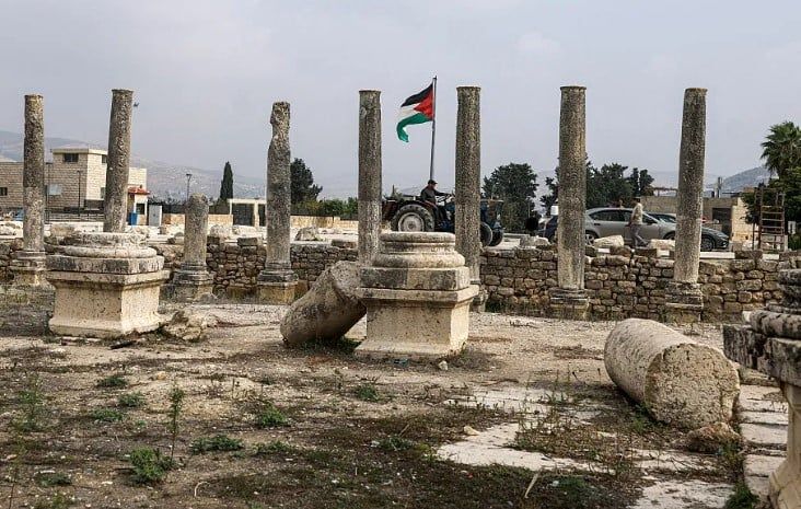 الفلسطينيون يستنكرون محاولة إسرائيل للاستيلاء على موقع أثرى فى الضفة الغربية