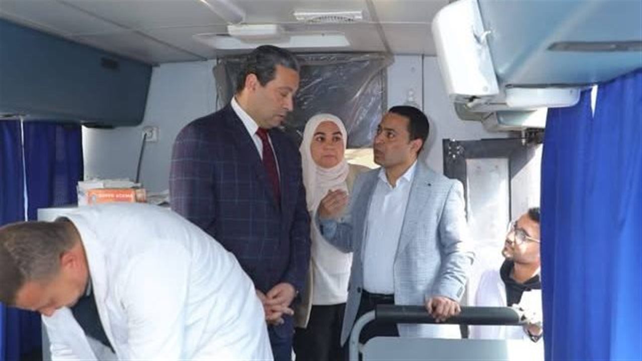 محافظ دمياط يتفقد حملة كبرى للتبرع بالدم
