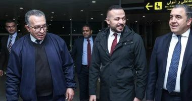 مندوب شبيبة القبائل يستقبل بعثة الأهلي في مطار بومدين بالجزائر