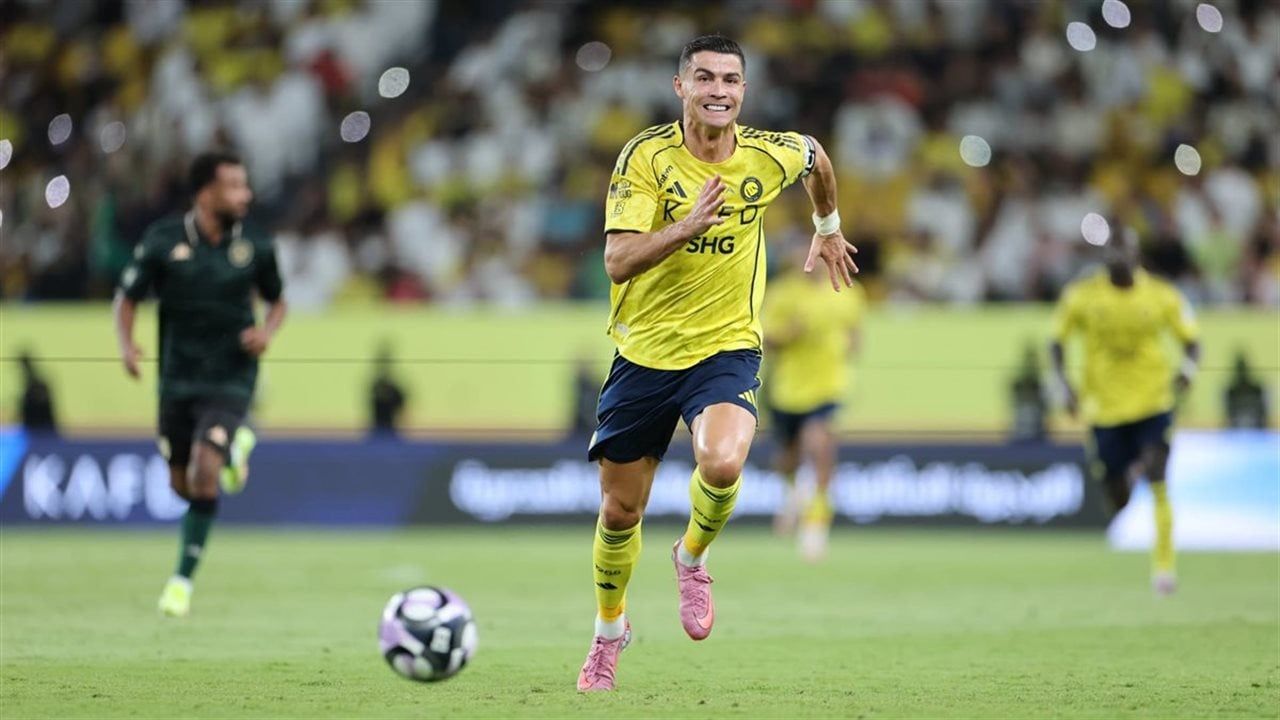 رونالدو يداعب حلم الـ"1000 هدف" في عيد ميلاده الـ41