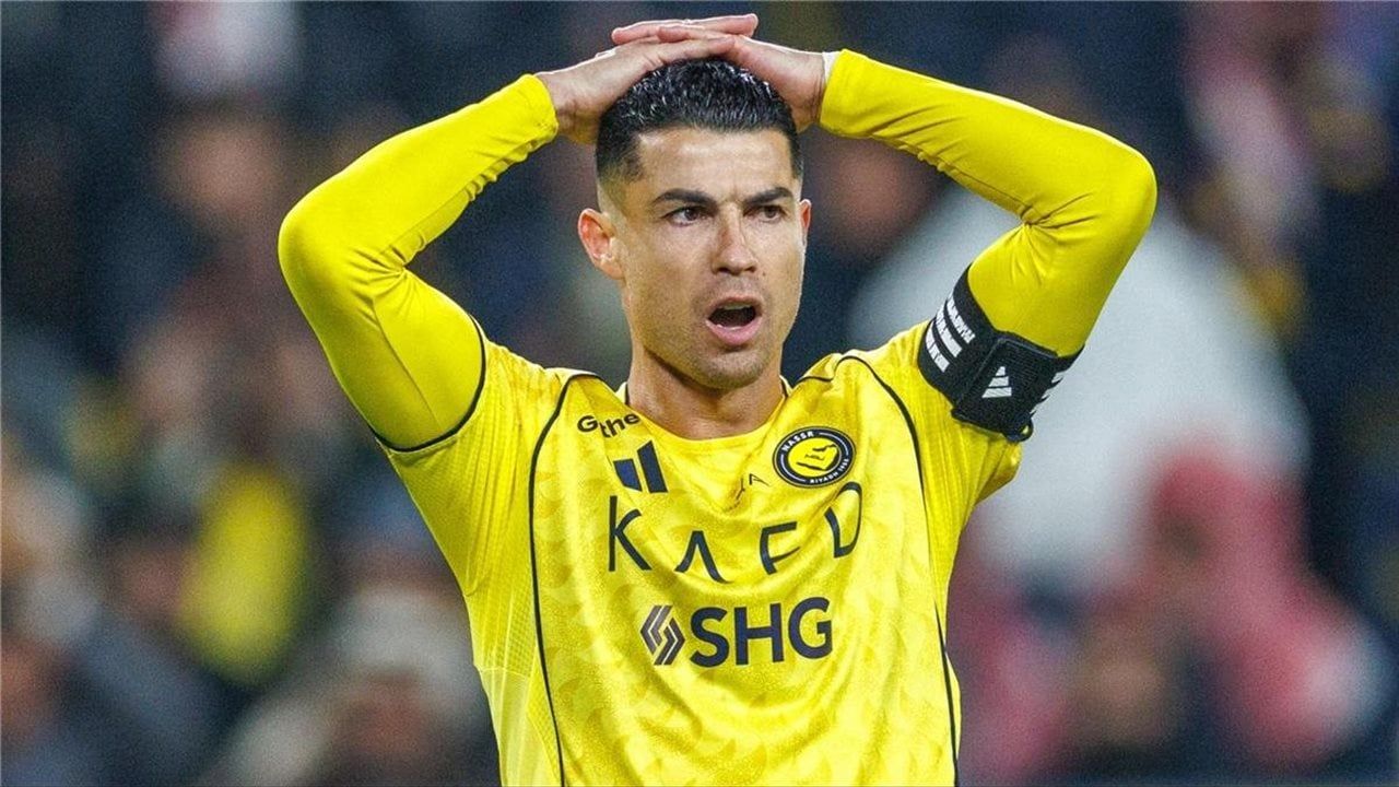 رابطة الدوري السعودي تحذّر رونالدو بعد استبعاده من قائمة النصر لمواجهة الرياض