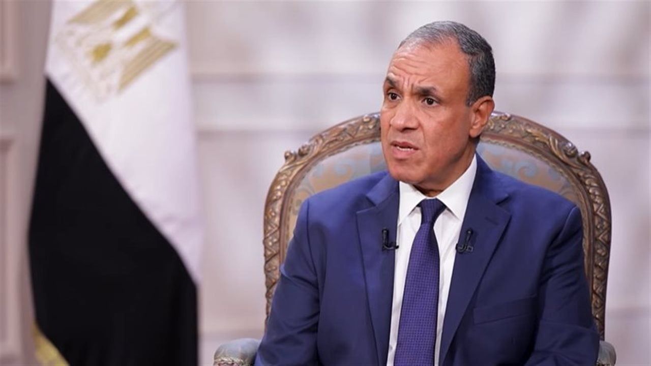 وزير الخارجية يؤكد أهمية التوصل لتسوية توافقية بشأن الملف النووى الإيراني