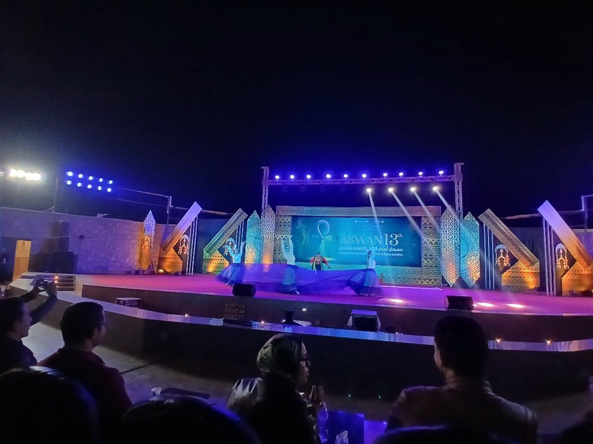 فلسطين وكازاخستان يتألقان بالمهرجان الدولى للفنون الشعبية (صور)