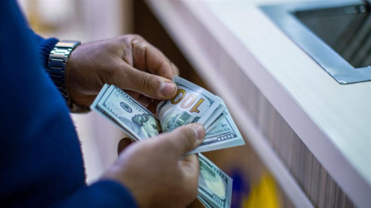 التحديث اليومي.. سعر الدولار مقابل الجنيه المصري اليوم