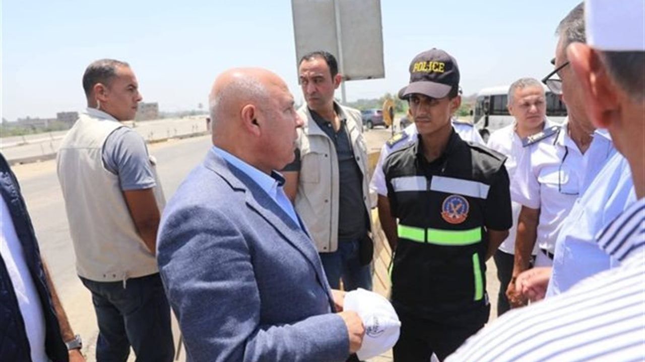 وزير النقل يتفقد أعمال تطوير وصيانة الطريق الإقليمي بالمنوفية