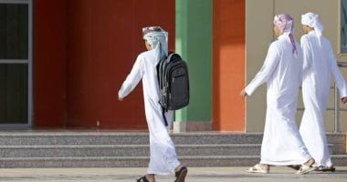 مدارس الإمارات تشدد على منع دخول الحلويات والمأكولات غير الصحية