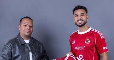 هادى رياض يدعم دفاع الأهلى فى مباراة الإسماعيلى بالدوري المصري
