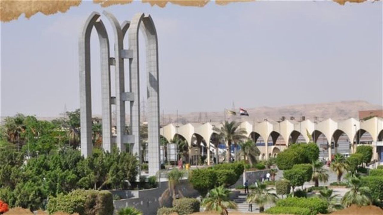 جامعة العاصمة تعلن تنظيم دورتين تدريبيتين لتنمية مهارات الطلاب في الذكاء الاصطناعي