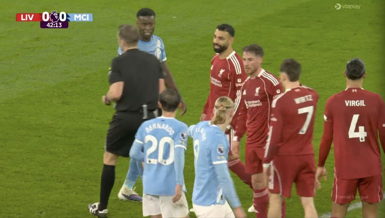 ليفربول.. ملخص اهداف ونتيجة مباراة ليفربول ومانشستر سيتي في الشوط الأول بـ الدوري الانجليزي الممتاز