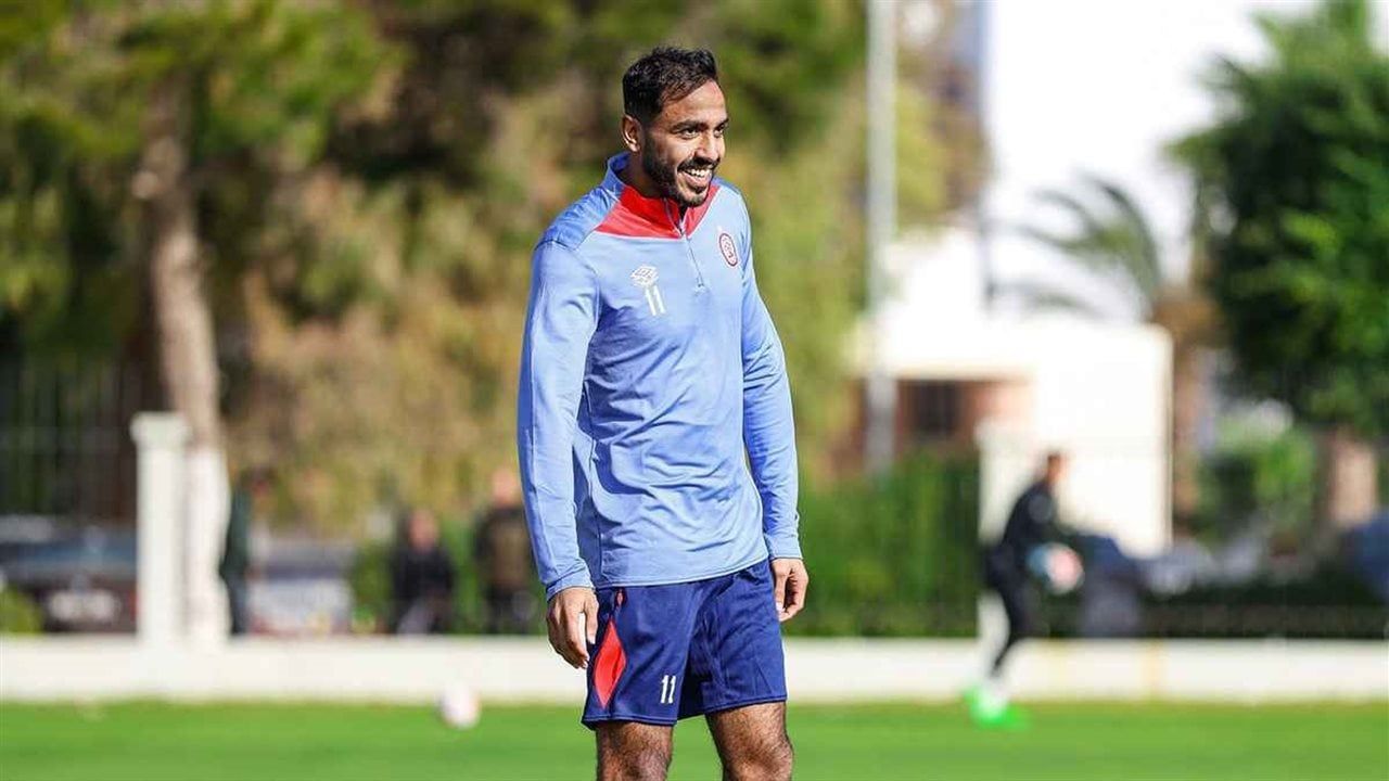 المدير الرياضي بإنبي: كهربا عاد لبيته وحمدي انتقل لبيراميدز معارا