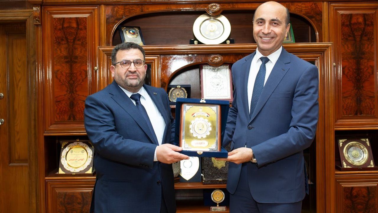 جامعة دمنهور تفتح أبوابها لاستقبال وفد أردني لبحث سبل التعاون