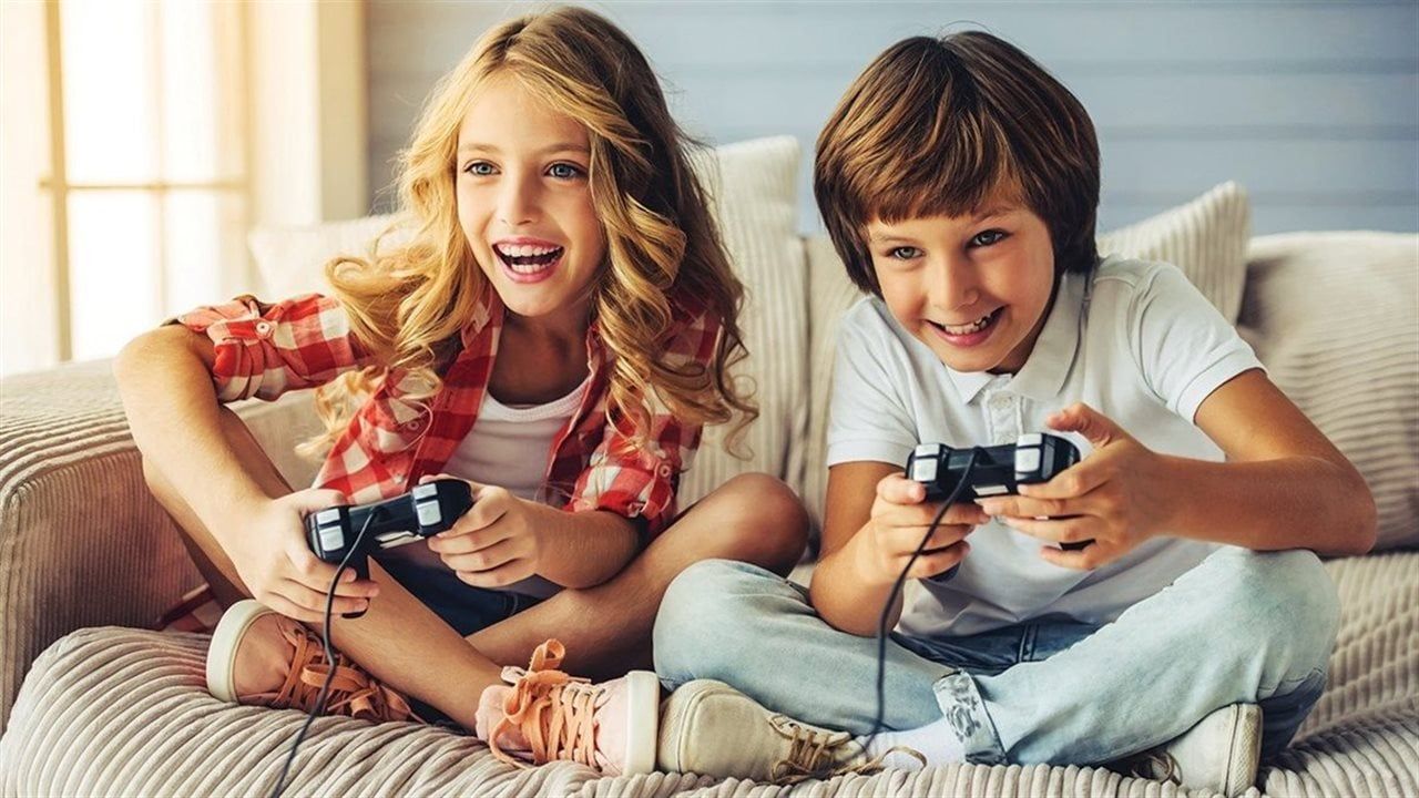 بين المتعة والمخاطر.. كيف تؤثر الألعاب الإلكترونية عن أطفالنا؟