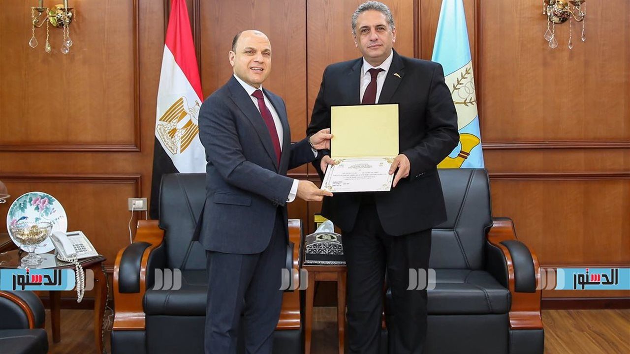 بعد إنهاء قوائم الانتظار لعام 2025.. تكريم الكوادر الطبية المتميزة في كفر الشيخ