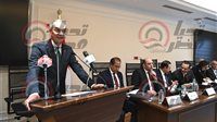 وزير الاتصالات يكشف خطة من 5 محاور لضبط استخدام الأطفال لوسائل التواصل الاجتماعي