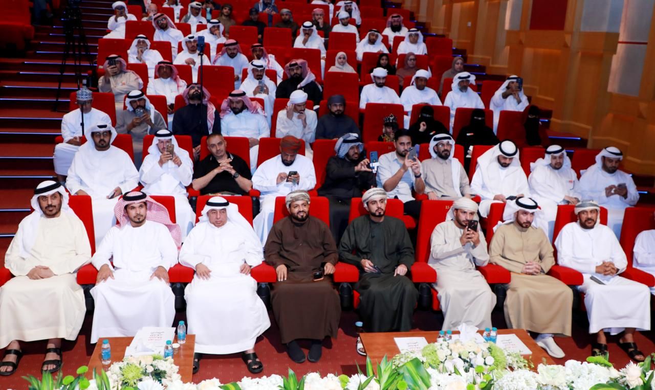 قراءات متنوعة فى مركز الذيد الثقافى ضمن أمسيات الشارقة للشعر النبطى