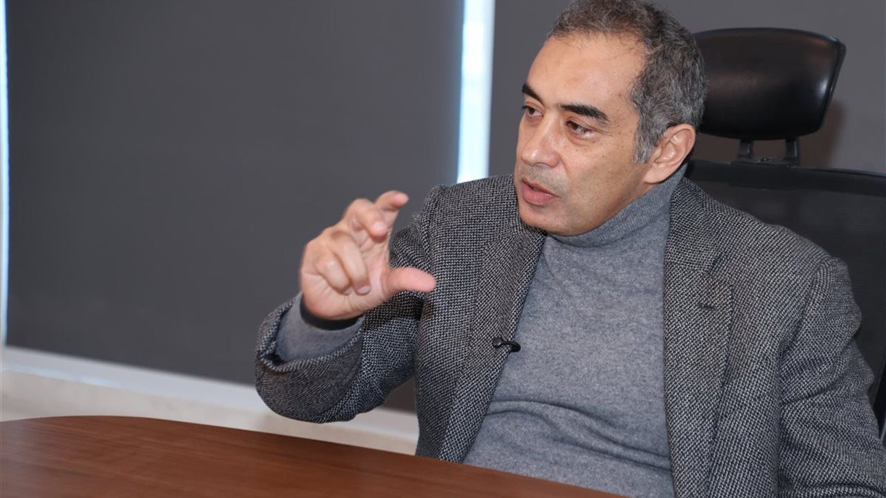 عضو لجنة الاتصالات يطالب شركات المحمول بفواتير تفصيلية لكشف استهلاك المستخدمين