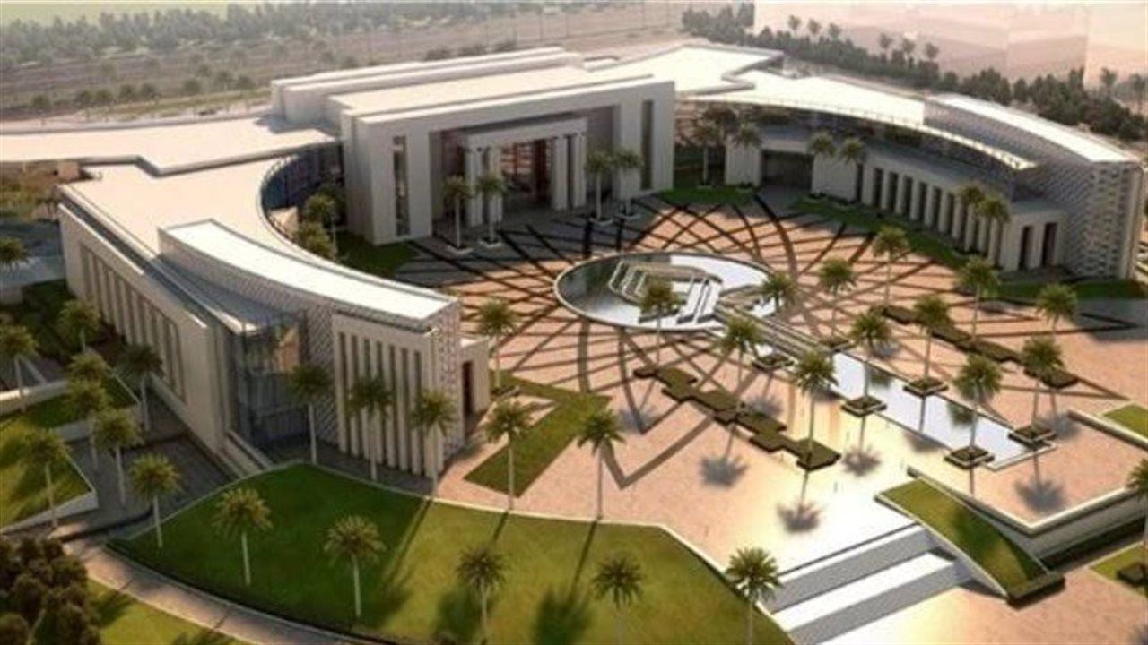 جامعة العاصمة تقود نموذجًا متكاملًا لترشيد الطاقة والتحول نحو الاعتماد على الطاقة الشمسية