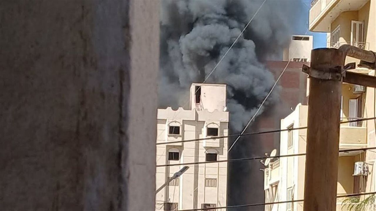 حريق ضخم يلتهم قاعة أفراح بمدينة ملوي جنوب المنيا
