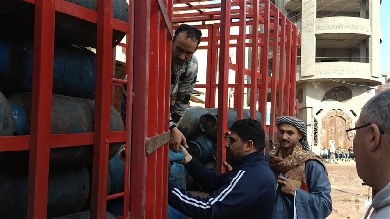 ضبط مخزن لتعبئة أسطوانات البوتاجاز من التجاري للمنزلي