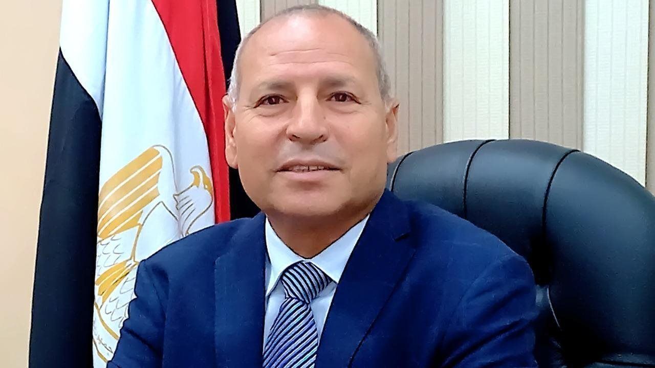 محافظ القاهرة يتابع ميدانيًا تنفيذ قرار غلق المحال ترشيدًا لاستهلاك الكهرباء