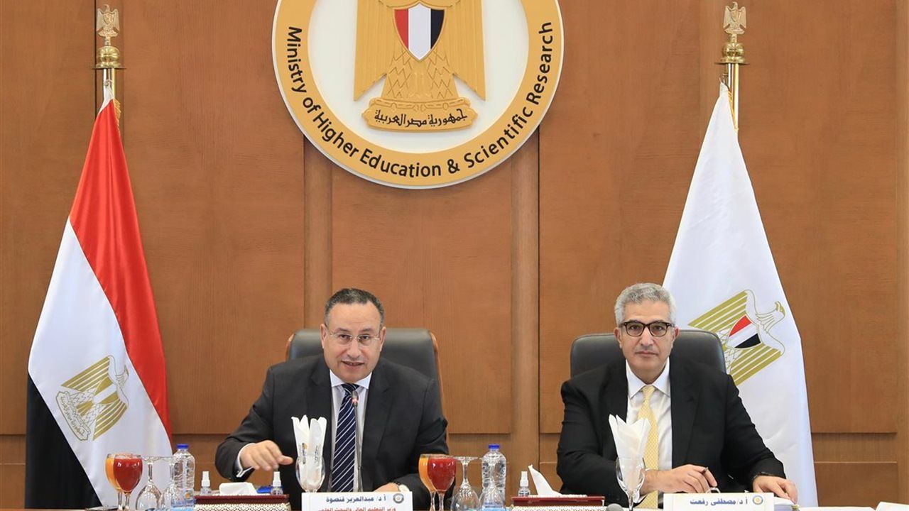 "الأعلى للجامعات" يطلق حملة لترشيد استهلاك الطاقة